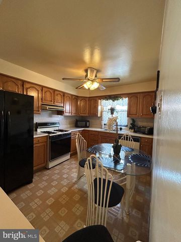 9811 MONTOUR ST, Philadelphia, PA 19115