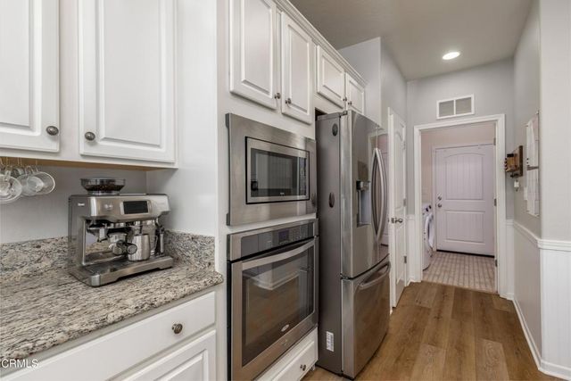 1408 Waterfall Lane, Bakersfield, CA 93311