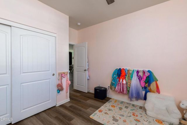 1408 Waterfall Lane, Bakersfield, CA 93311
