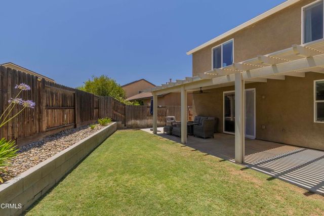 1408 Waterfall Lane, Bakersfield, CA 93311