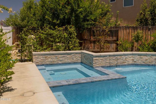1408 Waterfall Lane, Bakersfield, CA 93311