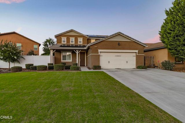 1408 Waterfall Lane, Bakersfield, CA 93311