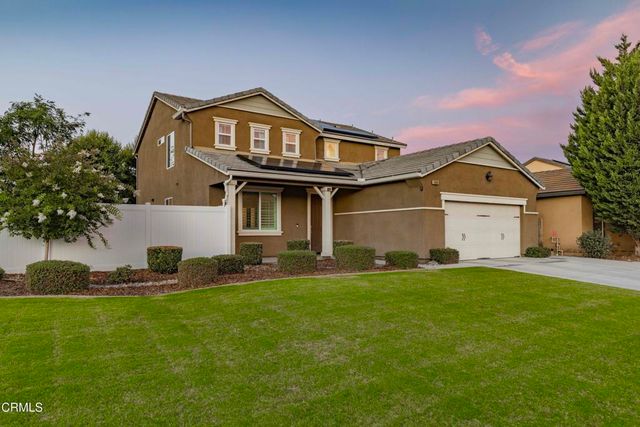 1408 Waterfall Lane, Bakersfield, CA 93311