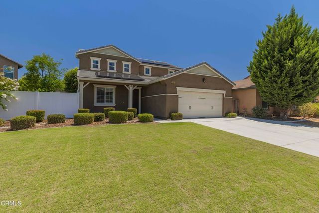 1408 Waterfall Lane, Bakersfield, CA 93311