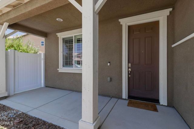 1408 Waterfall Lane, Bakersfield, CA 93311