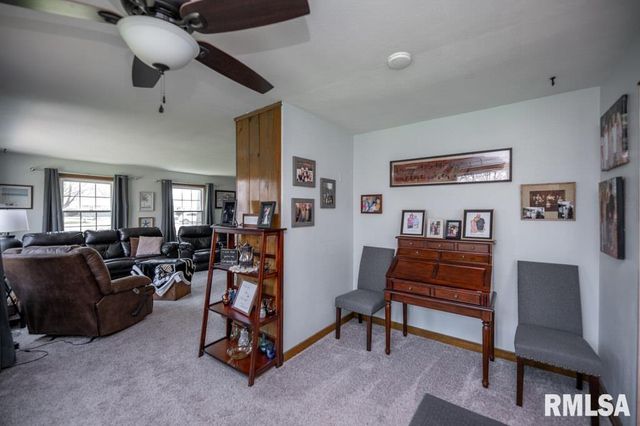 2611 W BELLE VISTA Court, West Peoria, IL 61604