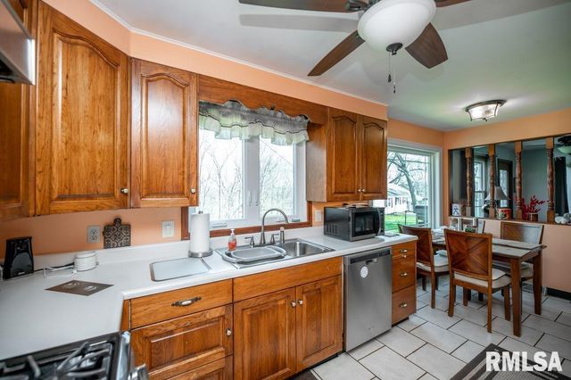 2611 W BELLE VISTA Court, West Peoria, IL 61604