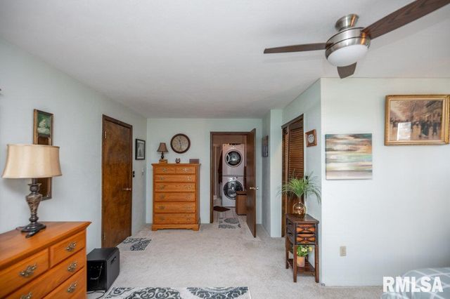 2611 W BELLE VISTA Court, West Peoria, IL 61604