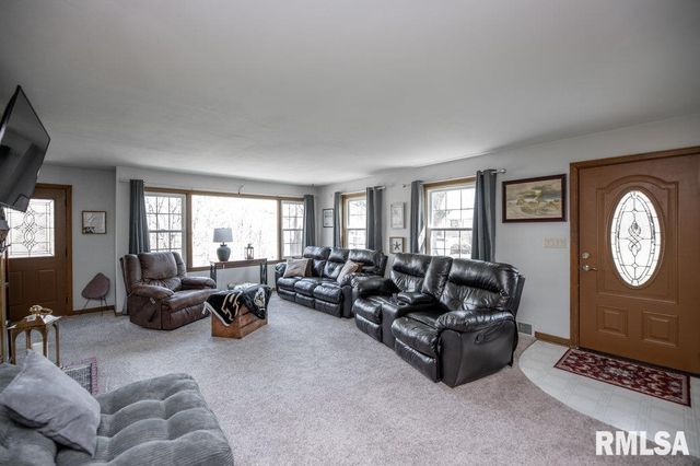 2611 W BELLE VISTA Court, West Peoria, IL 61604
