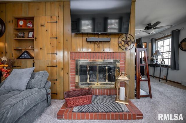 2611 W BELLE VISTA Court, West Peoria, IL 61604