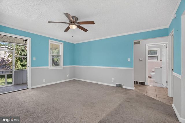 1653 E WHEAT RD, Vineland, NJ 08360