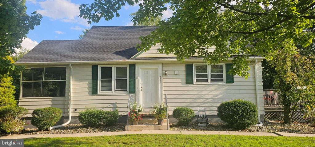 1653 E WHEAT RD, VINELAND, NJ 08360 — photo 2