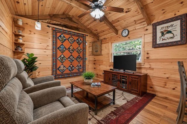 57 Meadow Hill, Morganton, GA 30560
