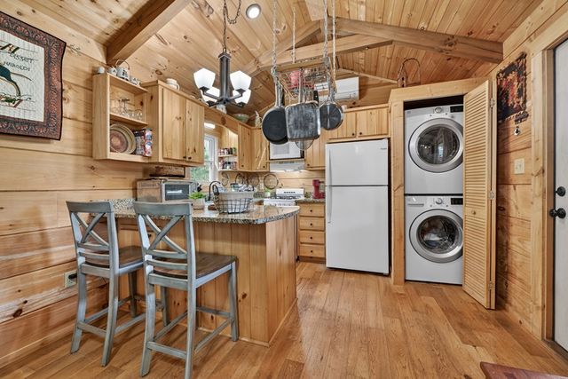 57 Meadow Hill, Morganton, GA 30560