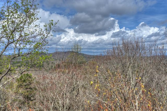 57 Meadow Hill, Morganton, GA 30560