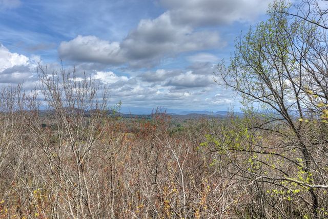 57 Meadow Hill, Morganton, GA 30560