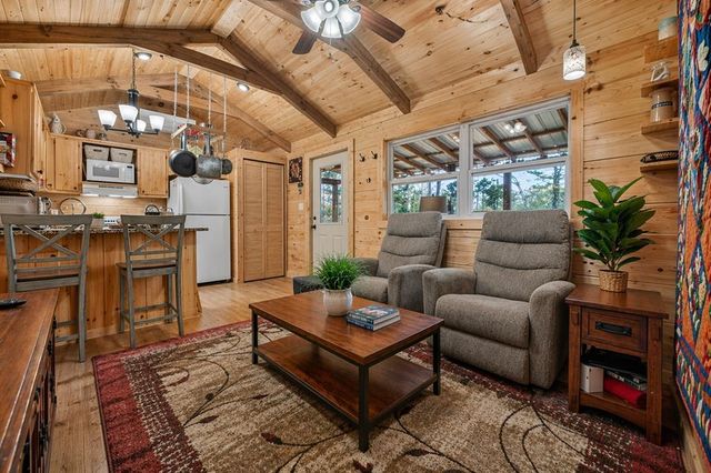 57 Meadow Hill, Morganton, GA 30560