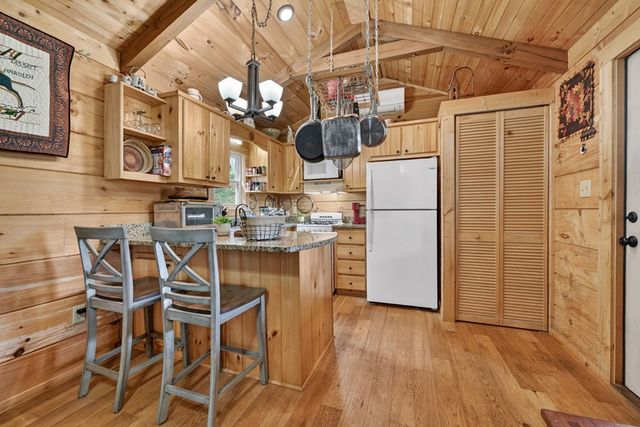 57 Meadow Hill, Morganton, GA 30560