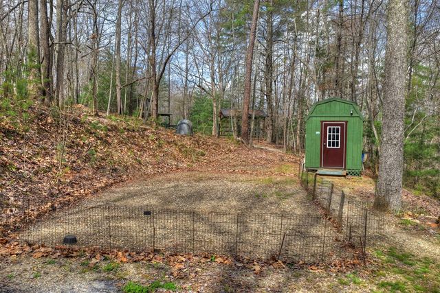 57 Meadow Hill, Morganton, GA 30560