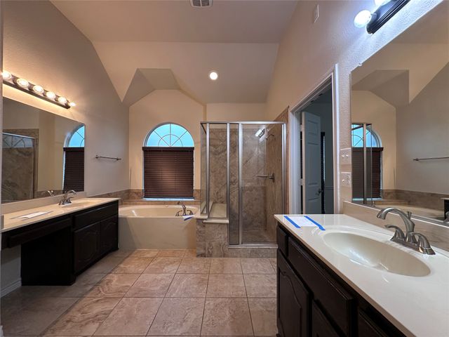 702 Carolyn T Hunt Drive, Cedar Hill, TX 75104