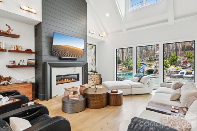 16610 Reinsch Drive, Davidson, NC 28036