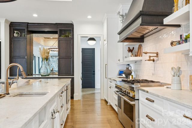 16610 Reinsch Drive, Davidson, NC 28036