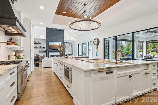 16610 Reinsch Drive, Davidson, NC 28036