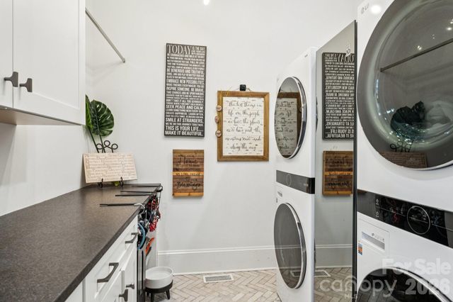 16610 Reinsch Drive, Davidson, NC 28036