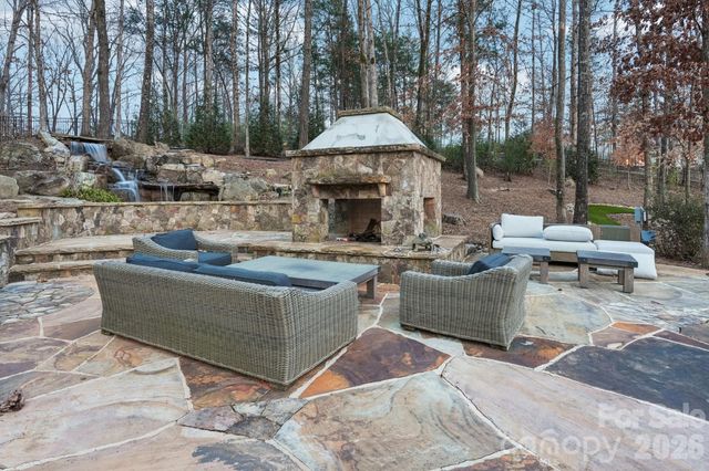 16610 Reinsch Drive, Davidson, NC 28036