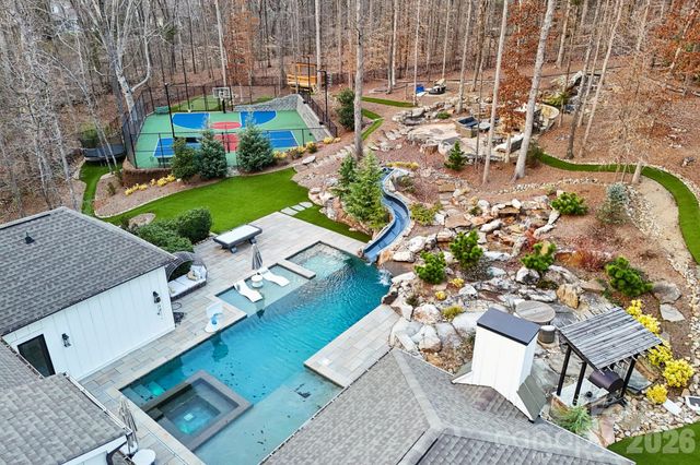 16610 Reinsch Drive, Davidson, NC 28036