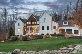 16610 Reinsch Drive, Davidson, NC 28036