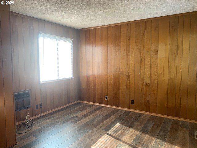 1672 Nw DOGWOOD St, Roseburg, OR 97471