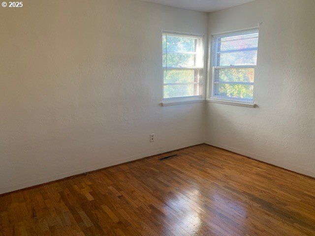 1672 Nw DOGWOOD St, Roseburg, OR 97471