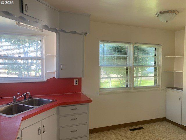 1672 Nw DOGWOOD St, Roseburg, OR 97471