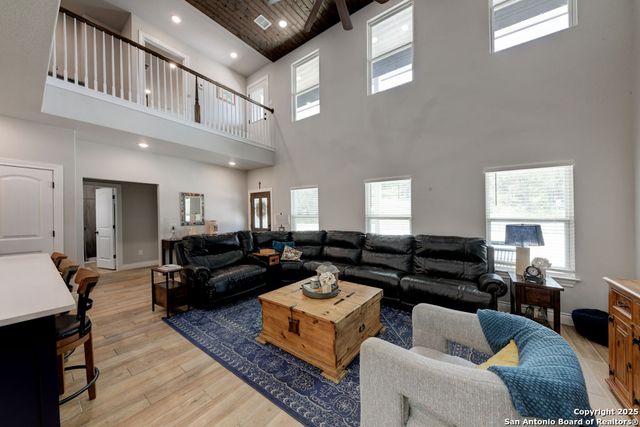 624 Highland, Canyon Lake, TX 78133