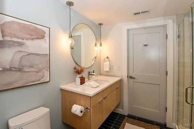 11 E Court Street, Cincinnati, OH 45202