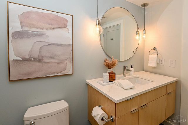 11 E Court Street, Cincinnati, OH 45202