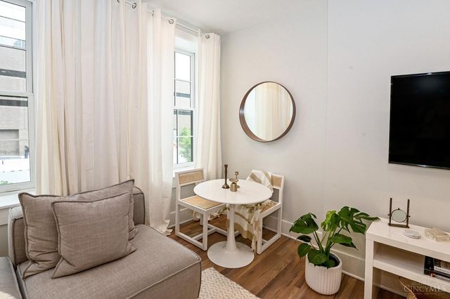 11 E Court Street, Cincinnati, OH 45202