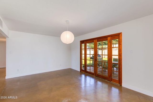 3412 E TURNEY Avenue, Phoenix, AZ 85018