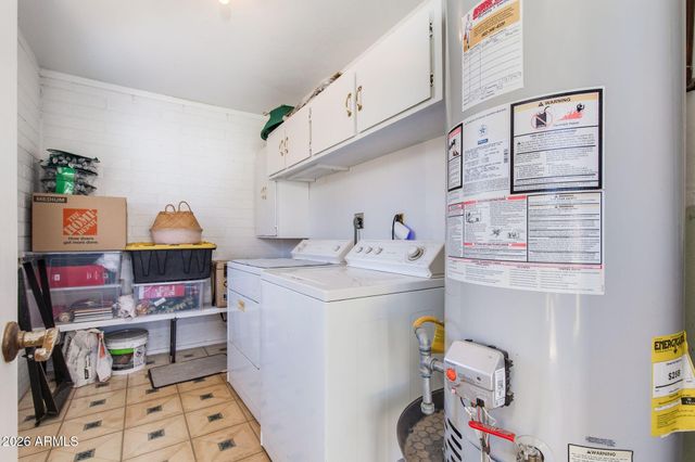 3412 E TURNEY Avenue, Phoenix, AZ 85018