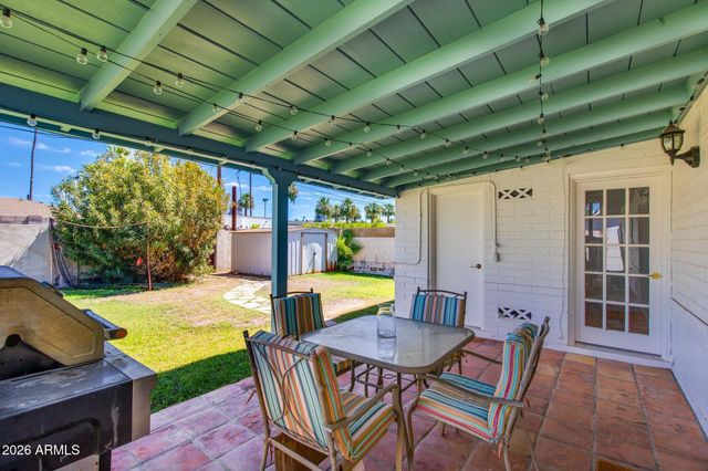 3412 E TURNEY Avenue, Phoenix, AZ 85018