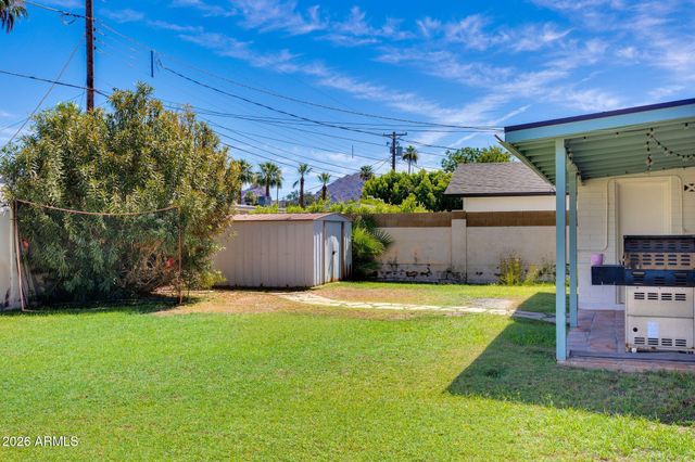 3412 E TURNEY Avenue, Phoenix, AZ 85018