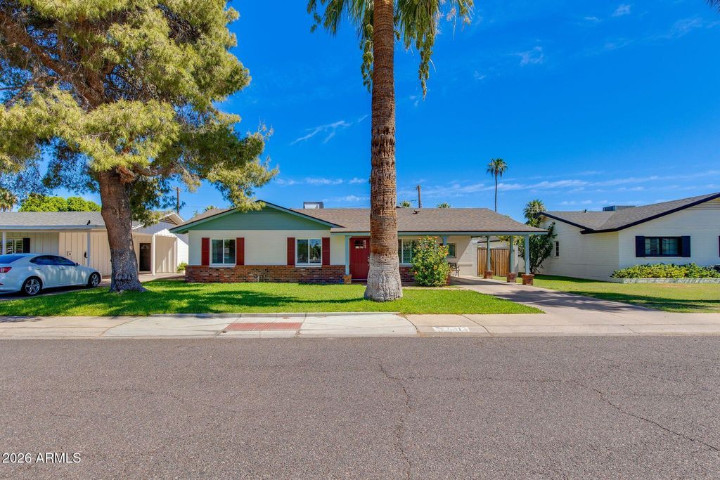 3412 E TURNEY Avenue, Phoenix, AZ 85018