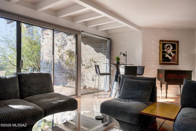 2904 E Placita Posada Real, Tucson, AZ 85718