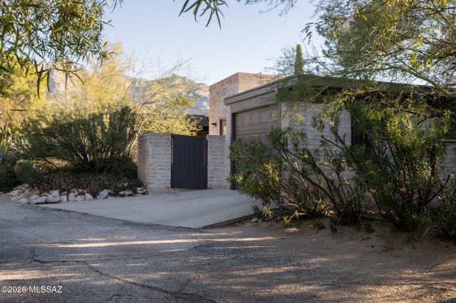 2904 E Placita Posada Real, Tucson, AZ 85718