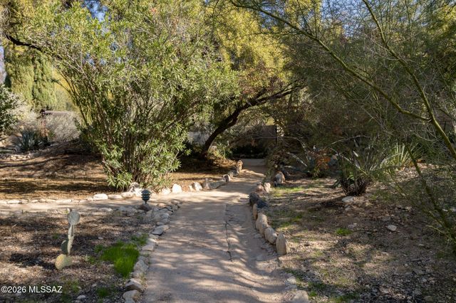 2904 E Placita Posada Real, Tucson, AZ 85718