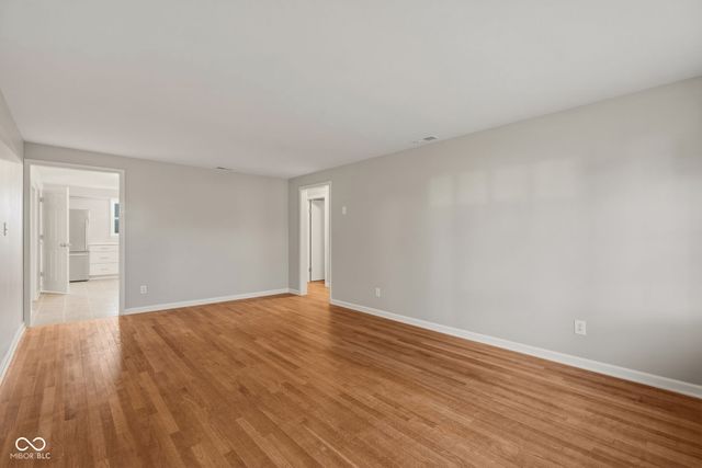 4934 E Sugar Street, Clifford, IN 47226