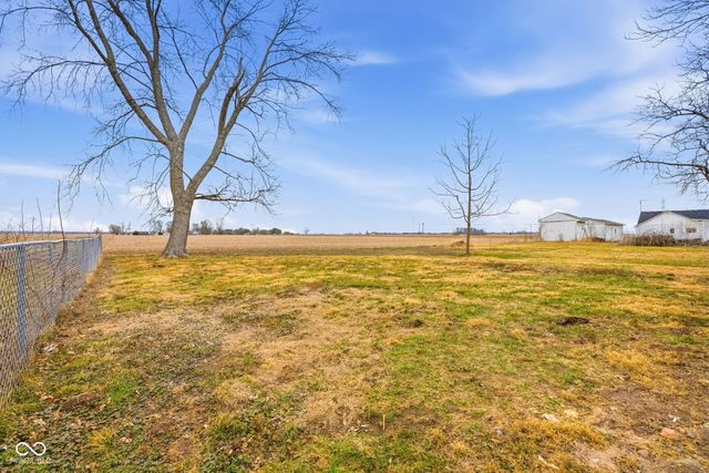 4934 E Sugar Street, Clifford, IN 47226