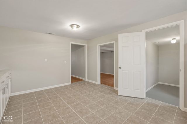 4934 E Sugar Street, Clifford, IN 47226