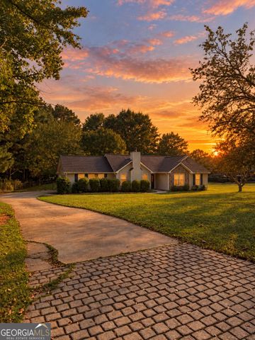 111 Cranford Mill Drive, Newnan, GA 30265